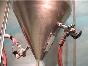 AirSweep VA-06 on test bin